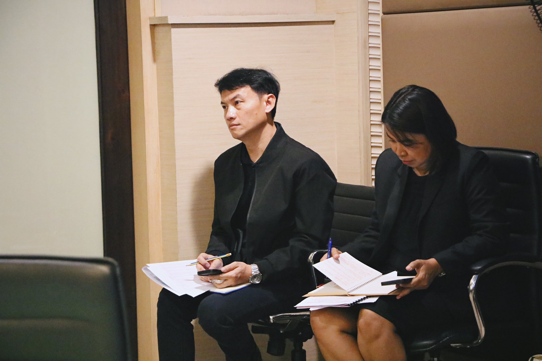 title - ส.ป.ก. ร่วมประชุมหารือการบริหารจัดการสินค้าข้าวและยางพารา